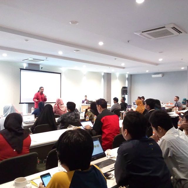 Pakar Toko Online Eko Sugiono (8)